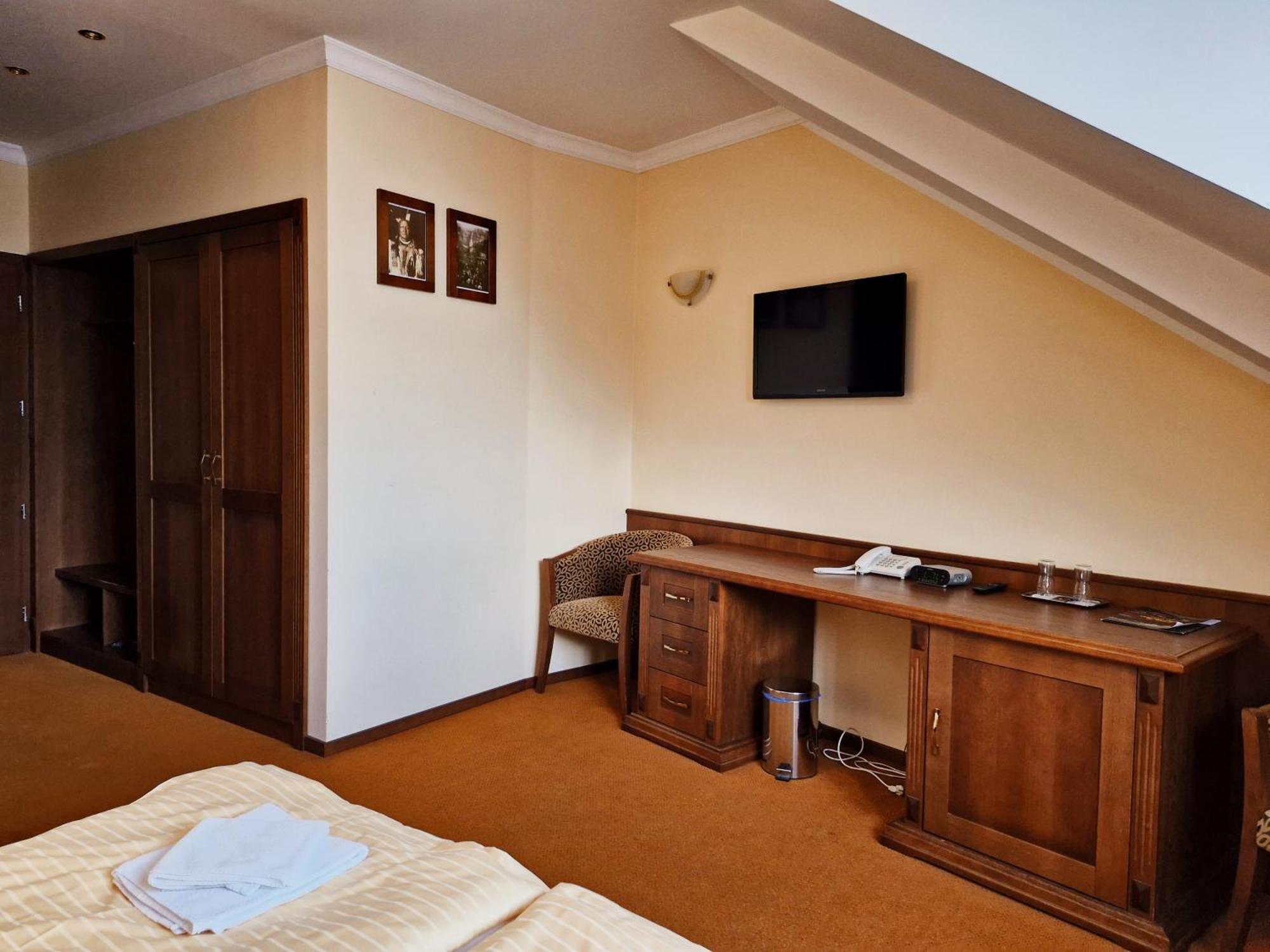 Country Saloon Bela Hotel Стая снимка