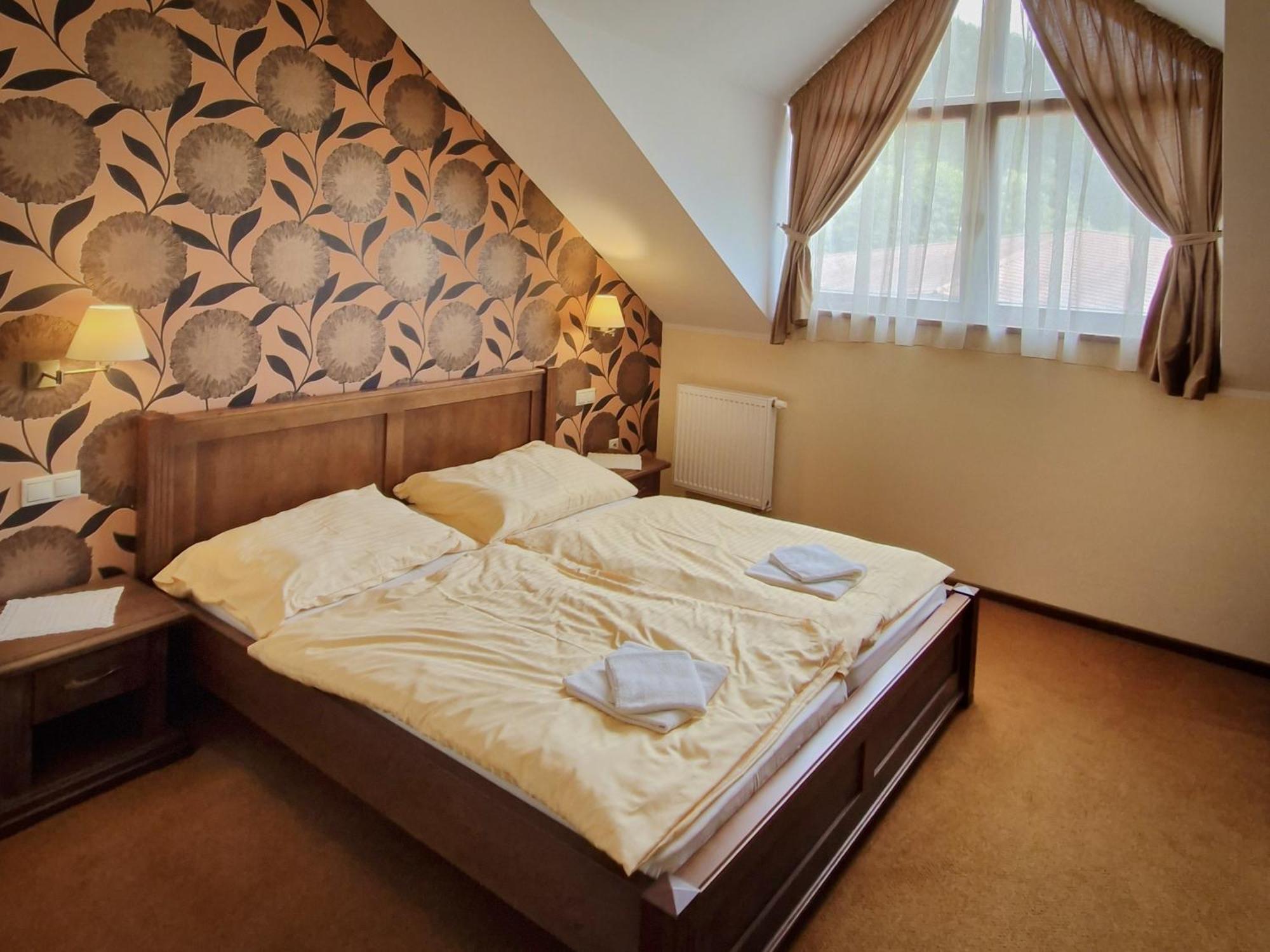 Country Saloon Bela Hotel Стая снимка