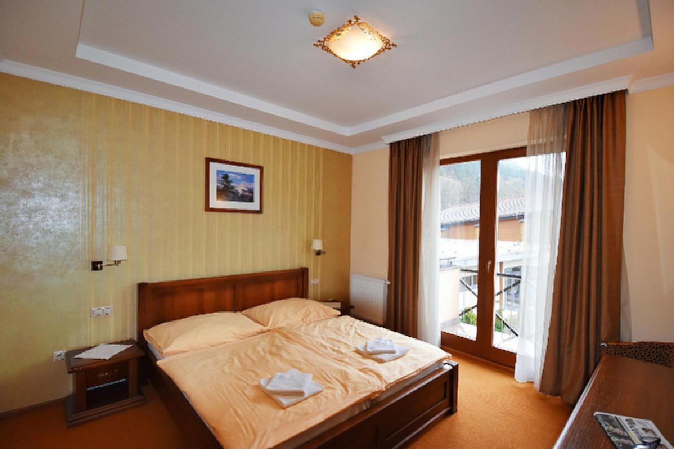 Country Saloon Bela Hotel Стая снимка
